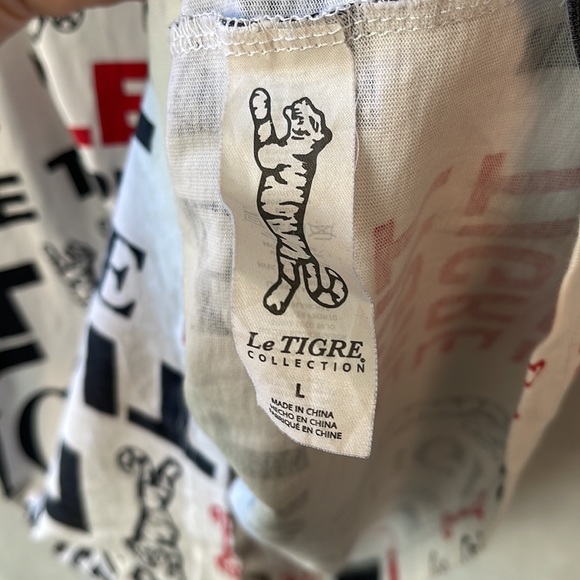 Le Tigre All Over Print Tee Shirt Size Large - Picture 4 of 4